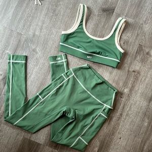 Set Active Outfit XS
